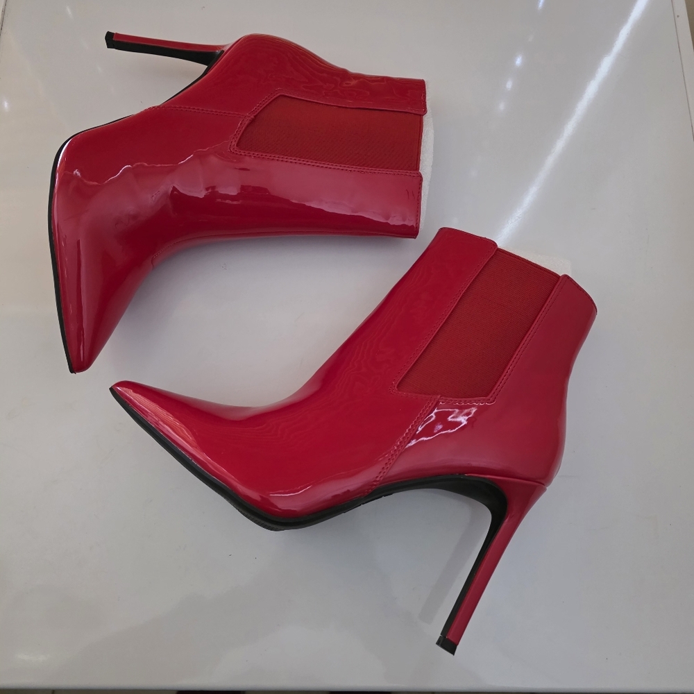 🔥INC Red Comfort Goring  Pointed Toe Stiletto Zip-Up Booties